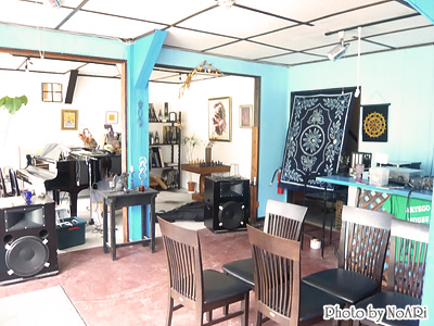 ARECOHOUSE店内.jpg
